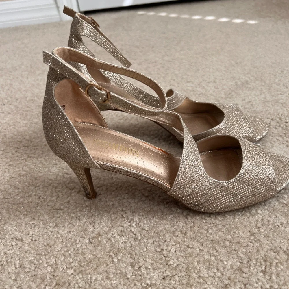 Dream‎ Pairs Gold Glitter Heels Ankle Strap Criss Cross Party Shoes US 10